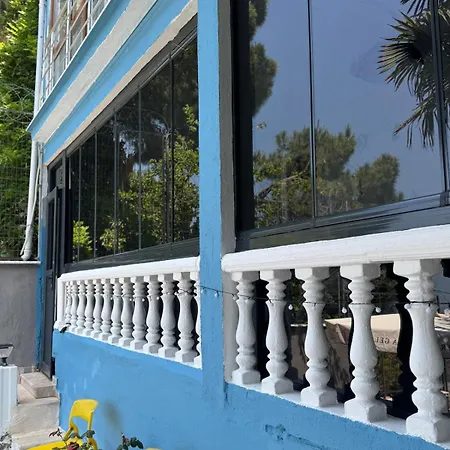 Holiday home Havuz Ve Deniz Manzarali Muestakil Ev Mudanya