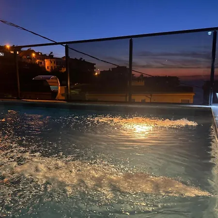 Havuz Ve Deniz Manzarali Muestakil Ev