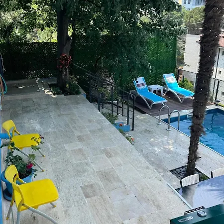 Holiday home Havuz Ve Deniz Manzarali Muestakil Ev