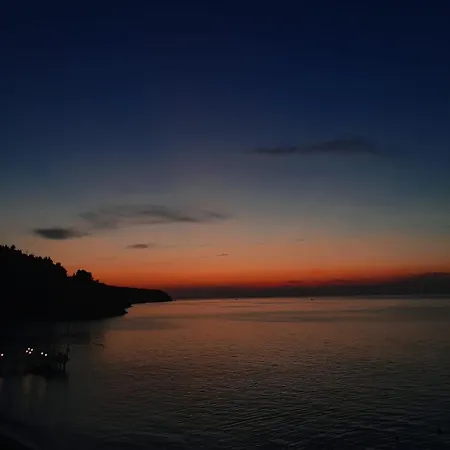 Havuz Ve Deniz Manzarali Muestakil Ev